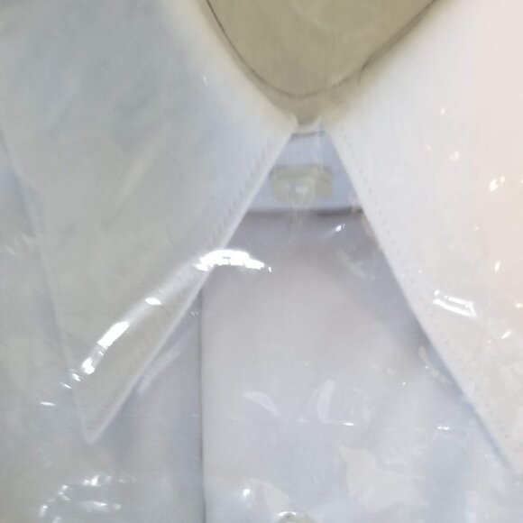 NWT LONG sleeve Van Heusen dress shirt - Picture 3 of 8